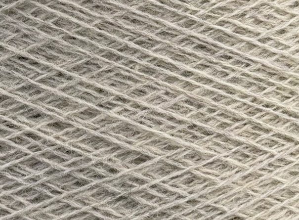 Knoll Yarns Art. Supersoft Nm 11.5/2 – 100% Shetland Wolle Col. Nougat SS292